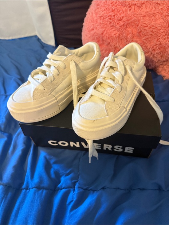 Converse Shoes - Converse Low Top Platform Sneakers in Cream White